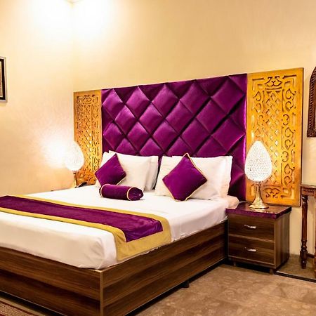 Rose Palace Hotel Lahore Esterno foto