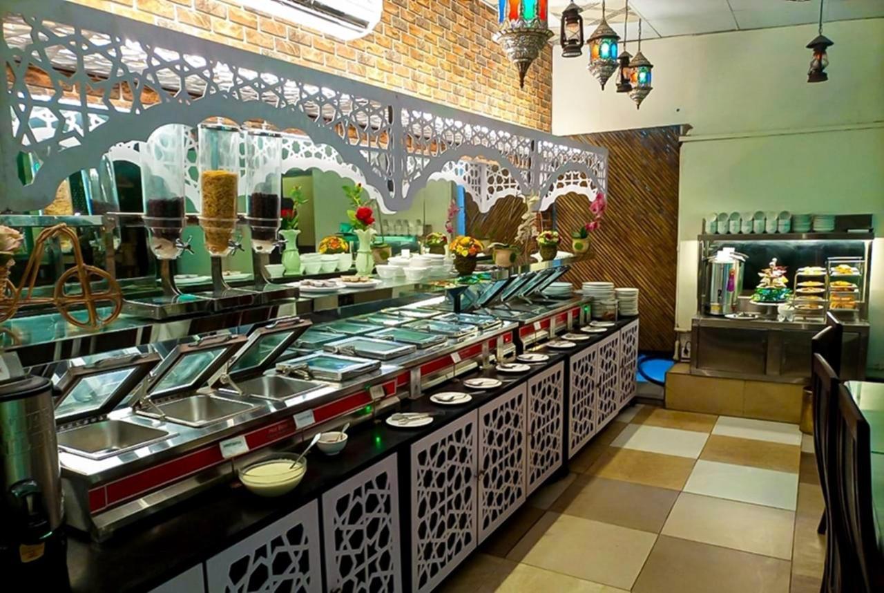 Rose Palace Hotel Lahore Esterno foto