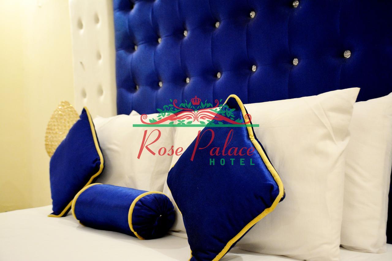 Rose Palace Hotel Lahore Esterno foto