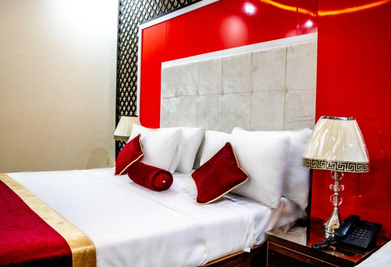 Rose Palace Hotel Lahore Esterno foto