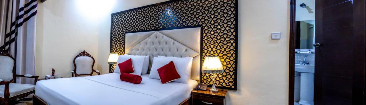Rose Palace Hotel Lahore Esterno foto