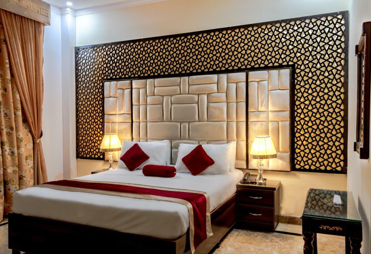 Rose Palace Hotel Lahore Esterno foto