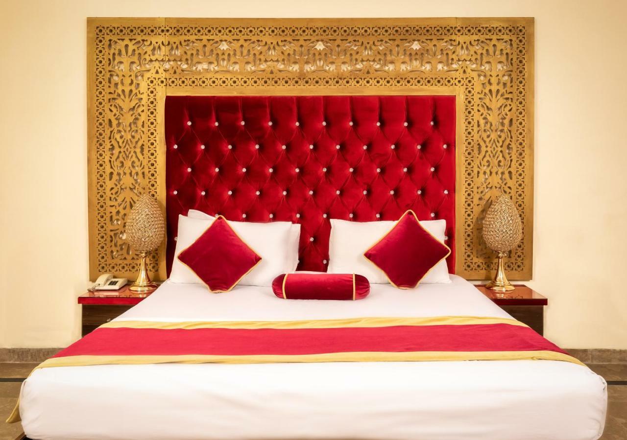 Rose Palace Hotel Lahore Esterno foto