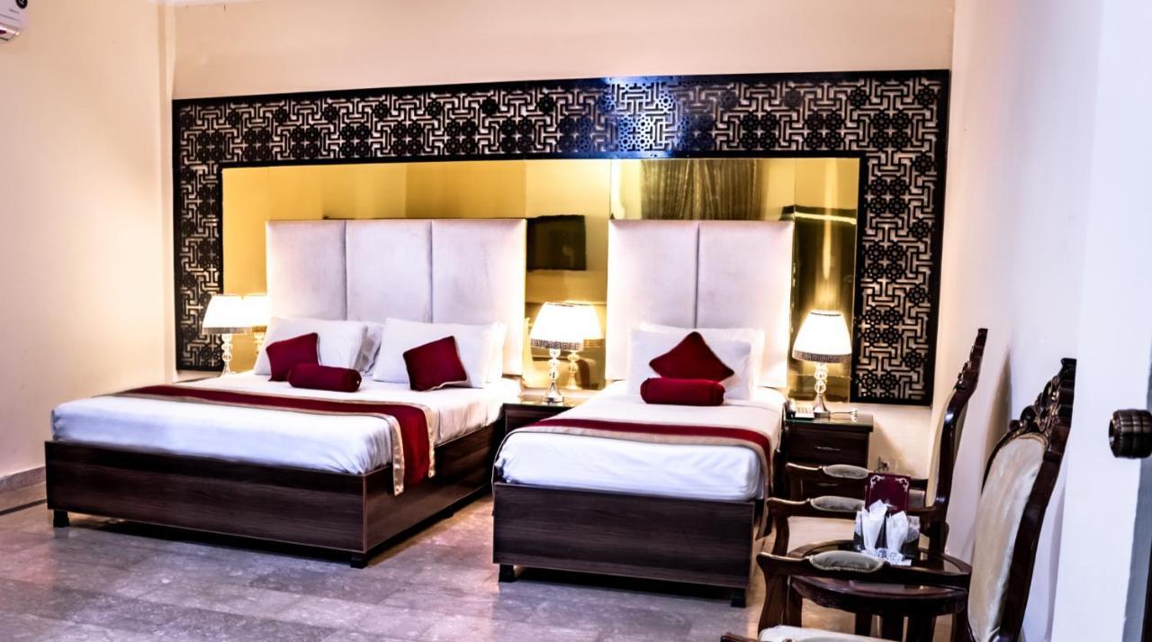 Rose Palace Hotel Lahore Esterno foto