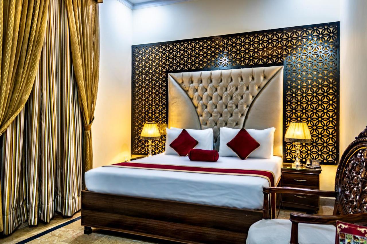Rose Palace Hotel Lahore Esterno foto